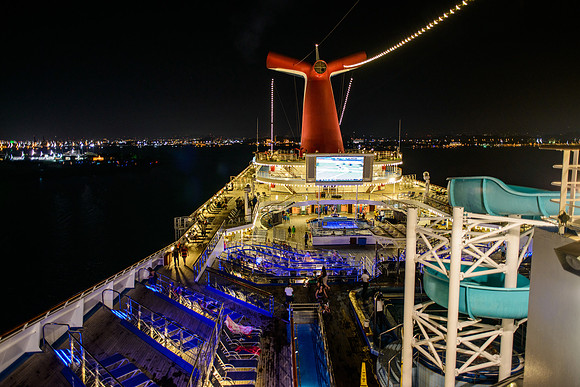 Carnival Victory