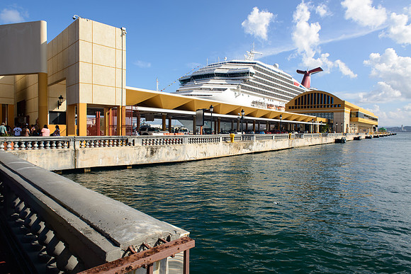Carnival Victory