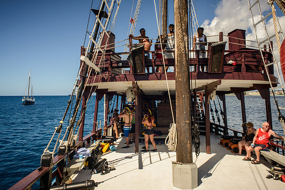 Barbados Black Pearl Jolly Roger 1
